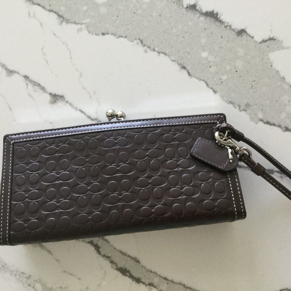 Marc Jacobs, Coach - Picture 3 of 4